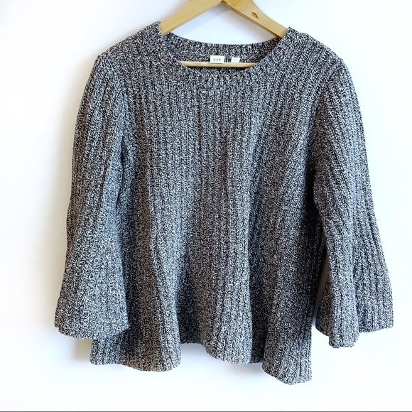 Gap Sweater - Picture 2 of 6